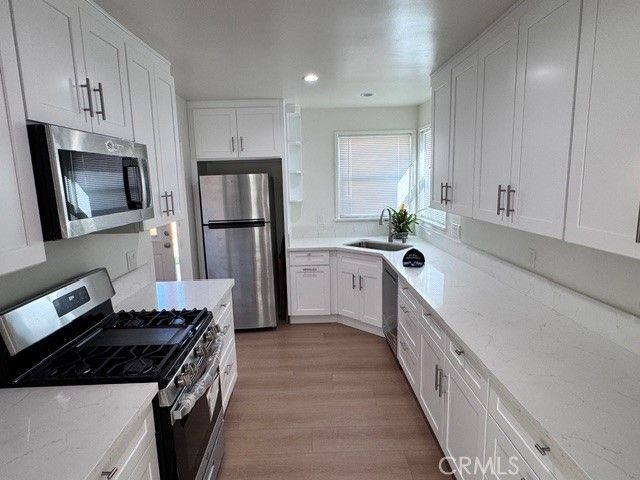 6838 Amestoy, Los Angeles, CA 91406