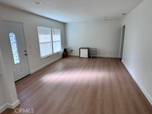 6838 Amestoy, Los Angeles, CA 91406