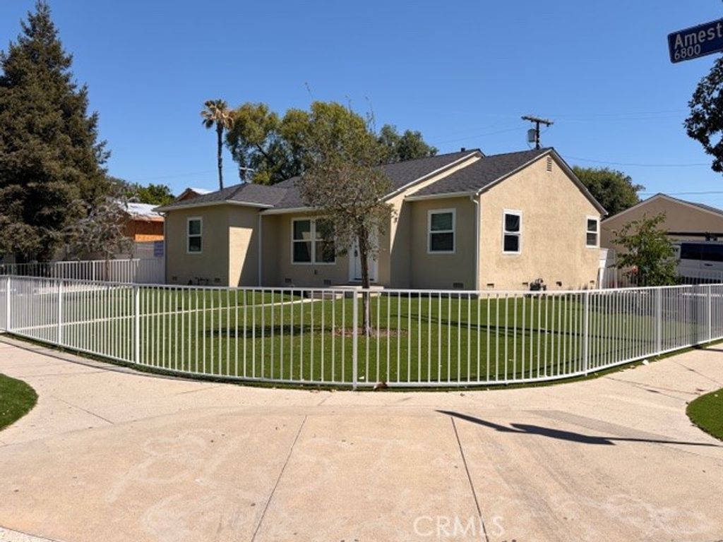 6838 Amestoy, Los Angeles, CA 91406