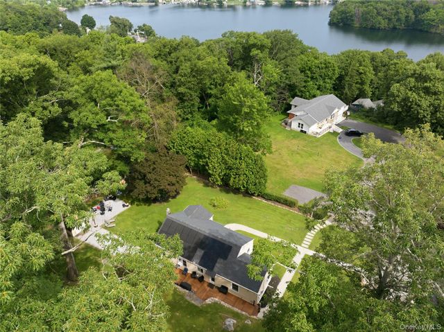 233 Hilltop Street, Mahopac, NY 10541