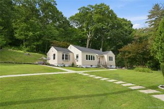 233 Hilltop Street, Mahopac, NY 10541