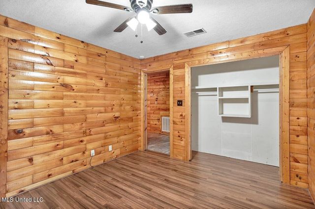 6473 Florence Road, Biloxi, MS 39532