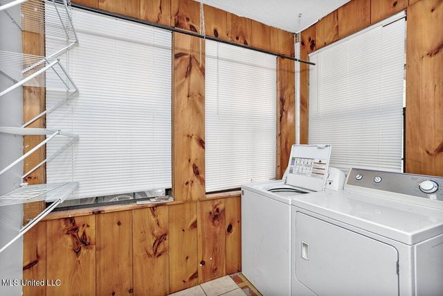 6473 Florence Road, Biloxi, MS 39532