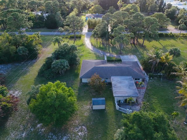 8895 N Bates Road, Palm Beach Gardens, FL 33418