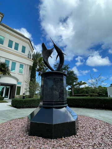 8895 N Bates Road, Palm Beach Gardens, FL 33418