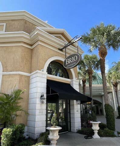 8895 N Bates Road, Palm Beach Gardens, FL 33418