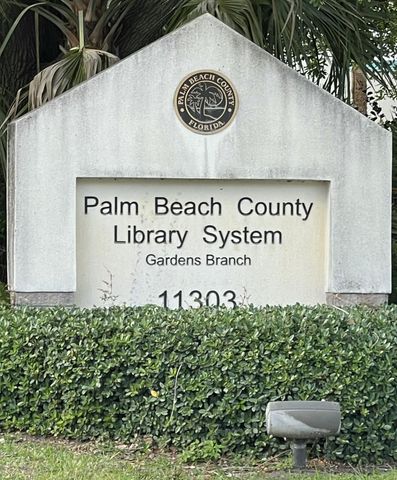 8895 N Bates Road, Palm Beach Gardens, FL 33418