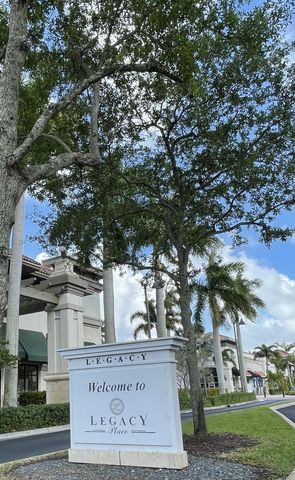 8895 N Bates Road, Palm Beach Gardens, FL 33418