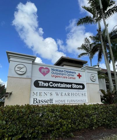 8895 N Bates Road, Palm Beach Gardens, FL 33418