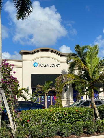 8895 N Bates Road, Palm Beach Gardens, FL 33418
