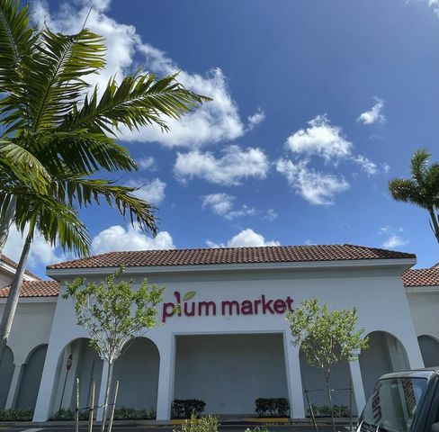 8895 N Bates Road, Palm Beach Gardens, FL 33418