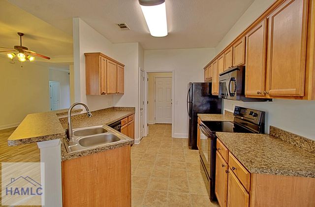 907 Rachel Lane, Hinesville, GA 31313