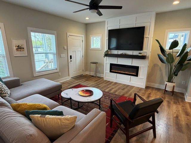 634B Annex Ave, Nashville, TN 37209