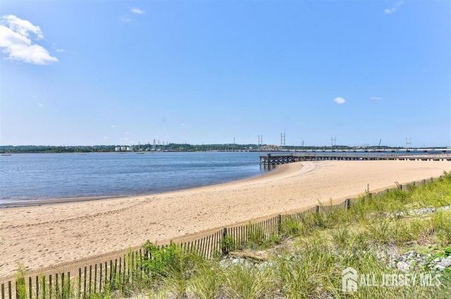368 Rector Street 309, Perth Amboy, NJ 08861