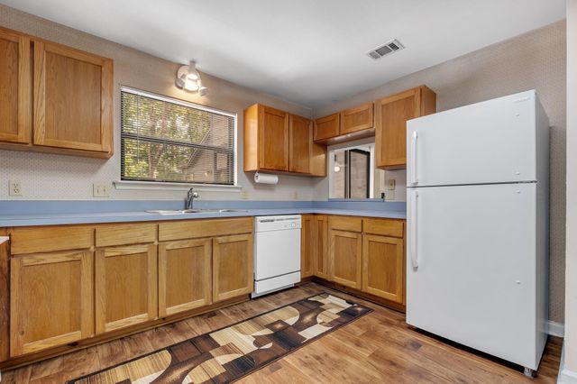 1684 Silverwood Drive, Tallahassee, FL 32301