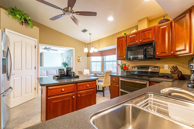 5725 Grande Reserve WAY 3-303, Naples, FL 34110