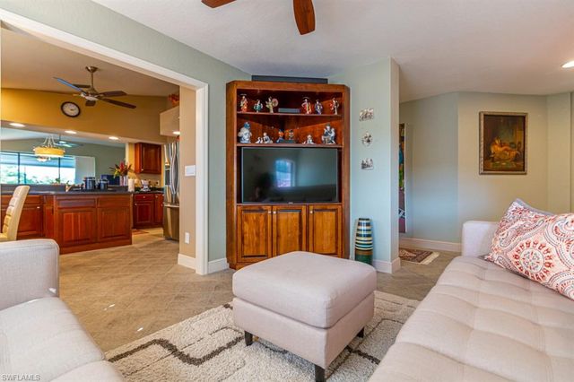 5725 Grande Reserve WAY 3-303, Naples, FL 34110