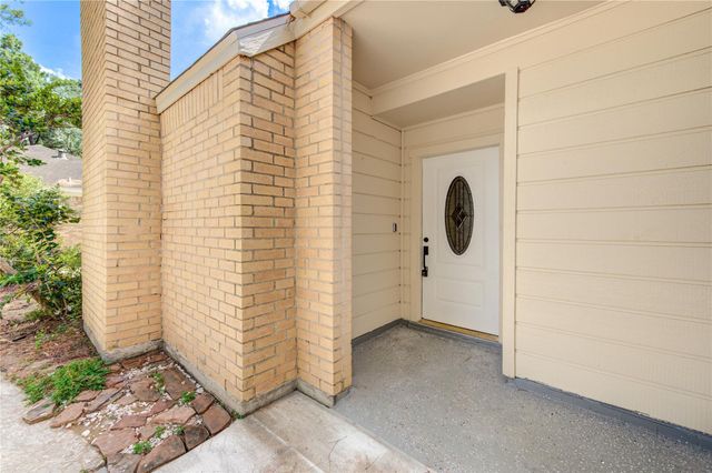 25027 Barmby Drive, Spring, TX 77389