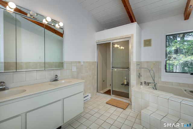 94 Washinee Heights Road, Salisbury, CT 06068