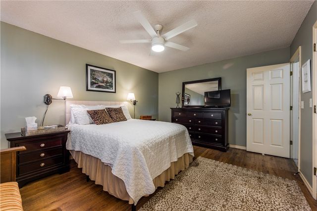 1360 E Masonic Drive, Fayetteville, AR 72703