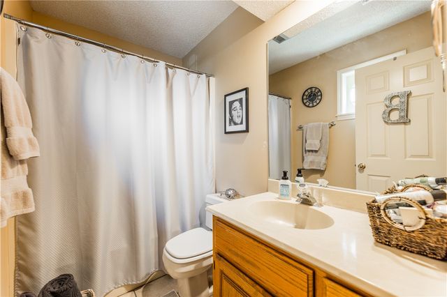 1360 E Masonic Drive, Fayetteville, AR 72703