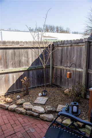 1360 E Masonic Drive, Fayetteville, AR 72703