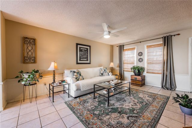 1360 E Masonic Drive, Fayetteville, AR 72703