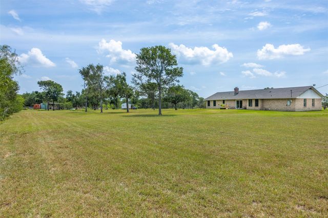 3278 County Road 205, Giddings, TX 78942