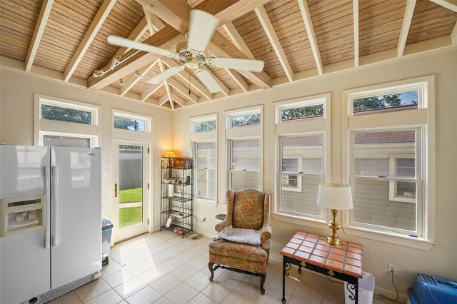 36 Cedar Lawn Circle, Galveston, TX 77551
