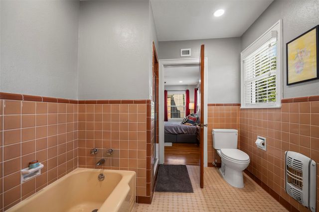 36 Cedar Lawn Circle, Galveston, TX 77551