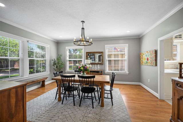 36 Cedar Lawn Circle, Galveston, TX 77551
