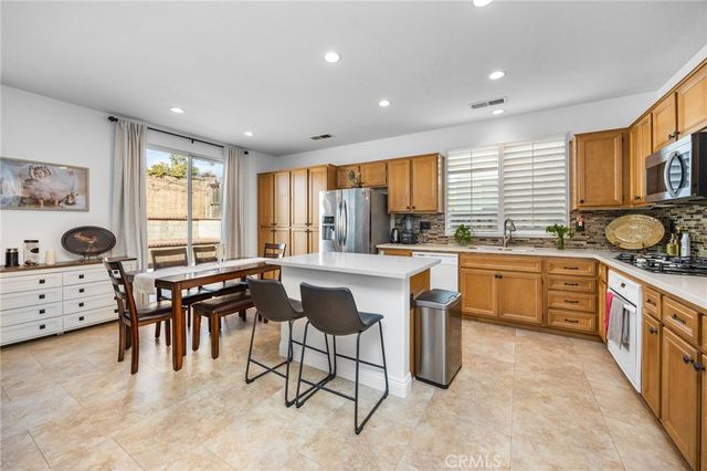 13308 Heather Lee, Eastvale, CA 92880