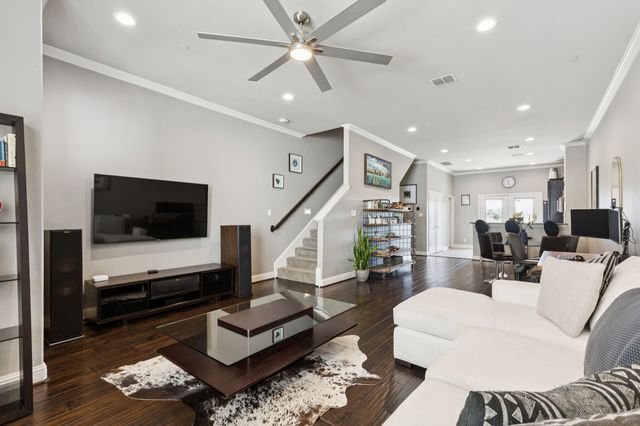 722 E 1st Street, Fort Worth, TX 76102