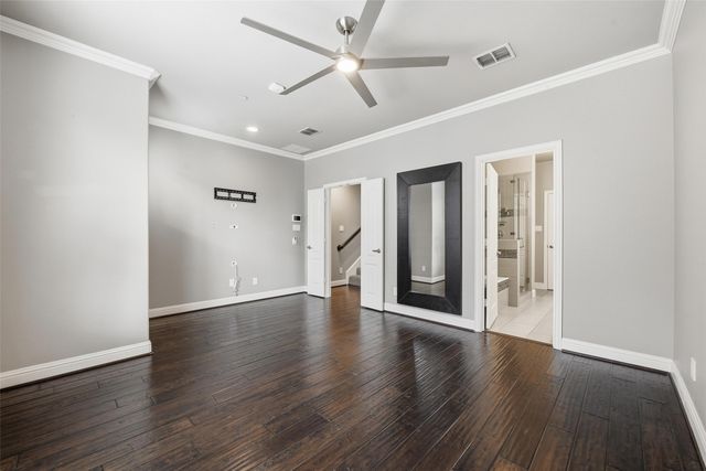 722 E 1st Street, Fort Worth, TX 76102