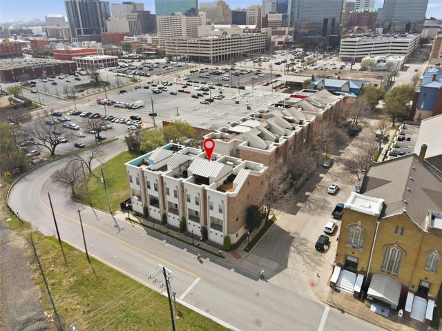 722 E 1st Street, Fort Worth, TX 76102