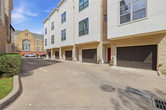 722 E 1st Street, Fort Worth, TX 76102