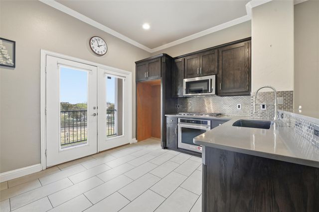 722 E 1st Street, Fort Worth, TX 76102