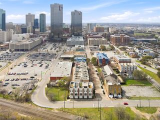 722 E 1st Street, Fort Worth, TX 76102