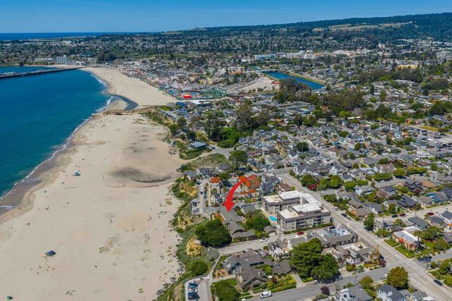 1703 E Cliff Drive, Santa Cruz, CA 95062