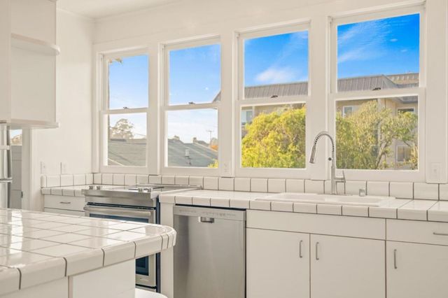 1703 E Cliff Drive, Santa Cruz, CA 95062