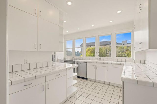 1703 E Cliff Drive, Santa Cruz, CA 95062