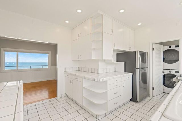 1703 E Cliff Drive, Santa Cruz, CA 95062