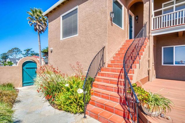 1703 E Cliff Drive, Santa Cruz, CA 95062