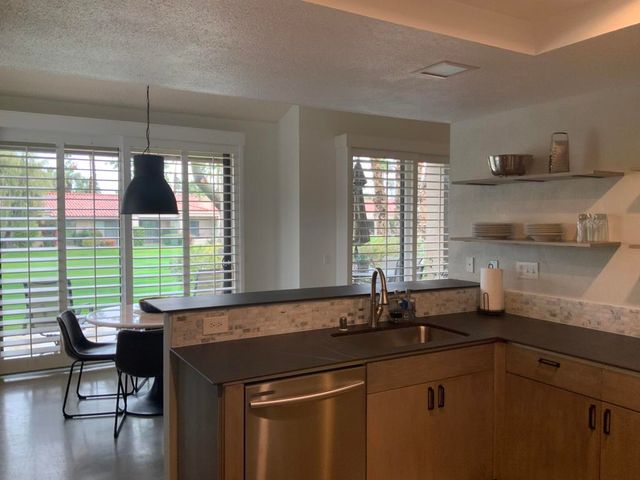 38540 Lobelia Circle, Palm Desert, CA 92211