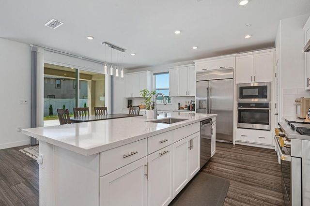 4172 Eventide Ave, Sacramento, CA 95835