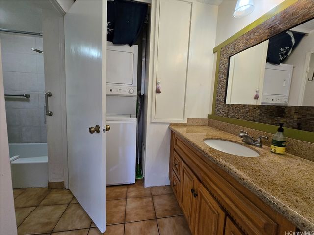 322 Aoloa Street 208, Kailua, HI 96734