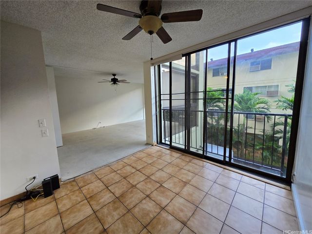 322 Aoloa Street 208, Kailua, HI 96734
