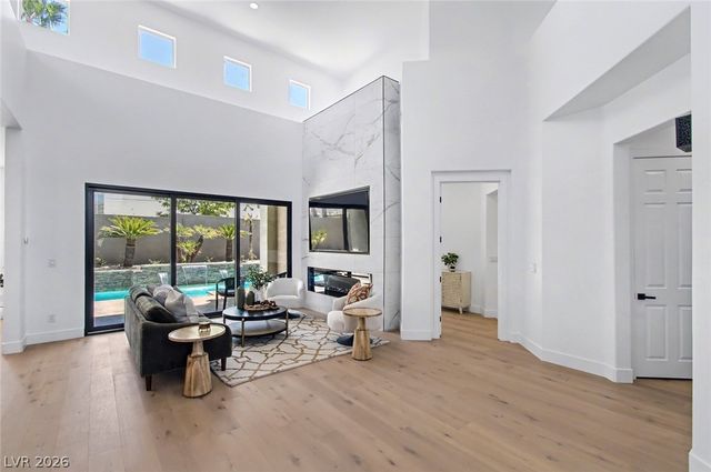 420 Pinnacle Heights Lane, Las Vegas, NV 89144
