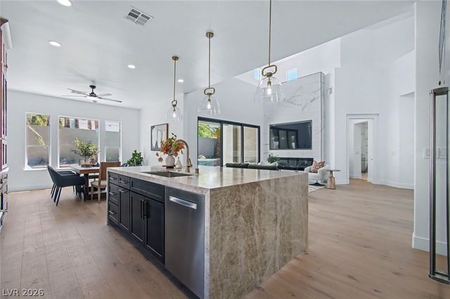 420 Pinnacle Heights Lane, Las Vegas, NV 89144