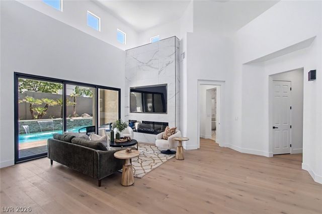 420 Pinnacle Heights Lane, Las Vegas, NV 89144